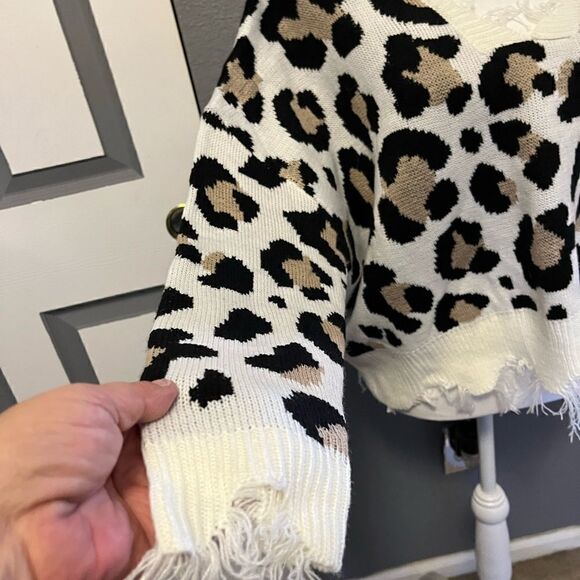 Polly & Esther Destructed Sweater - Picture 11 of 12